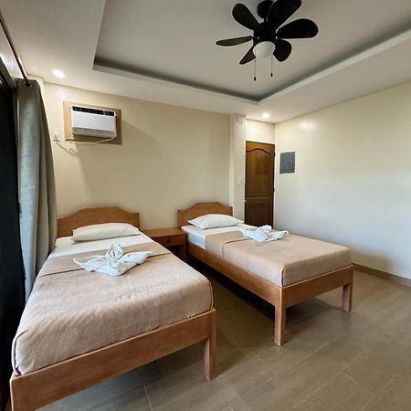 Marina Village Moalboal Kültér fotó