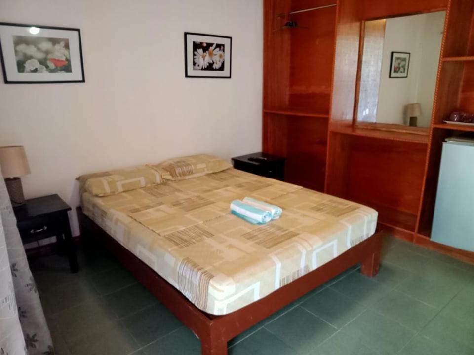 Marina Village Moalboal Kültér fotó